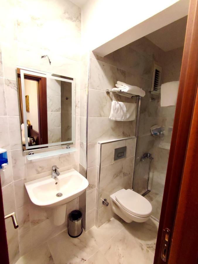 Hotel Euro Diamond Istanbul Bagian luar foto